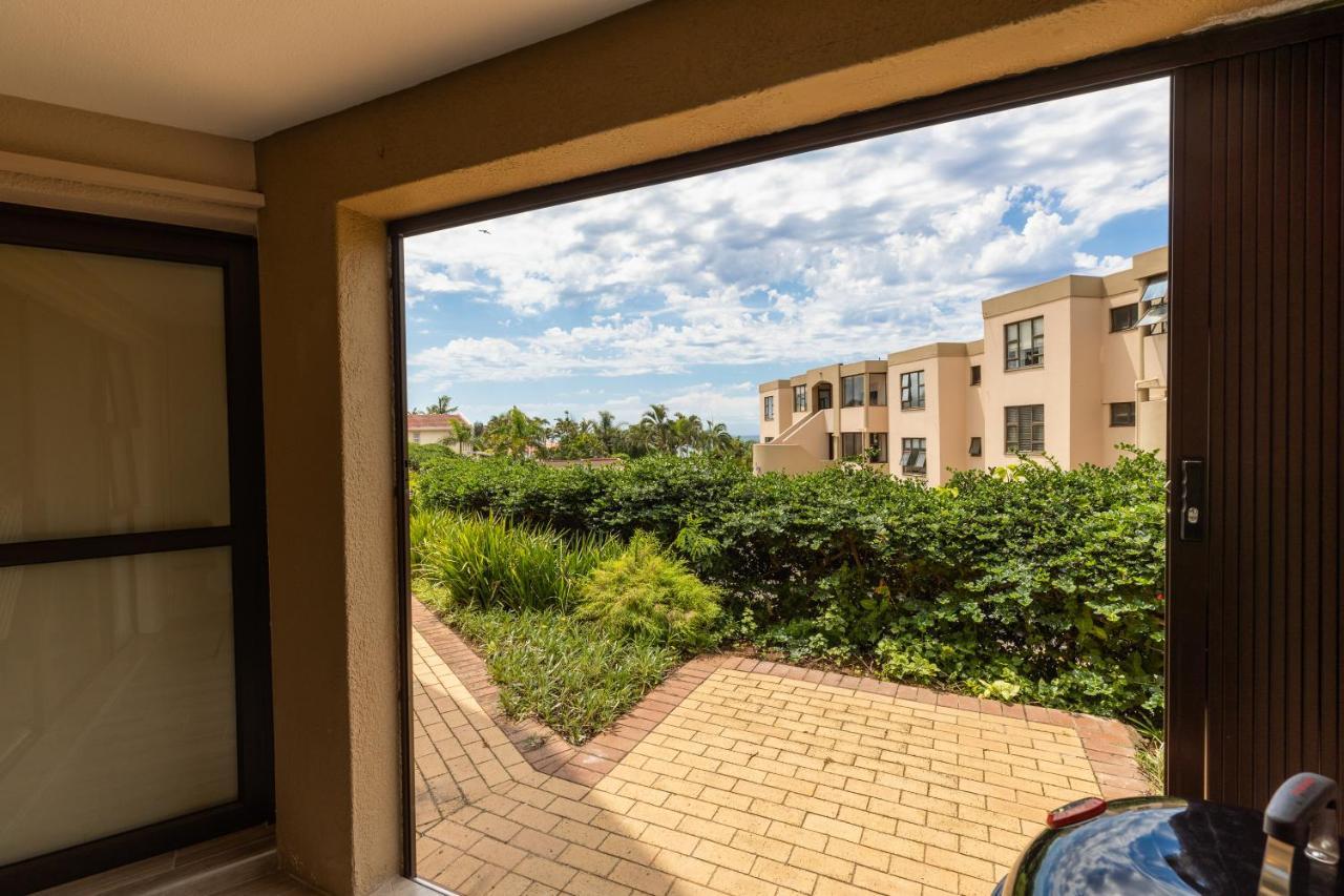67 The Shades - Luxury Apartment In Umhlanga - Airconditioning Throughout And Inverter Durban Bagian luar foto