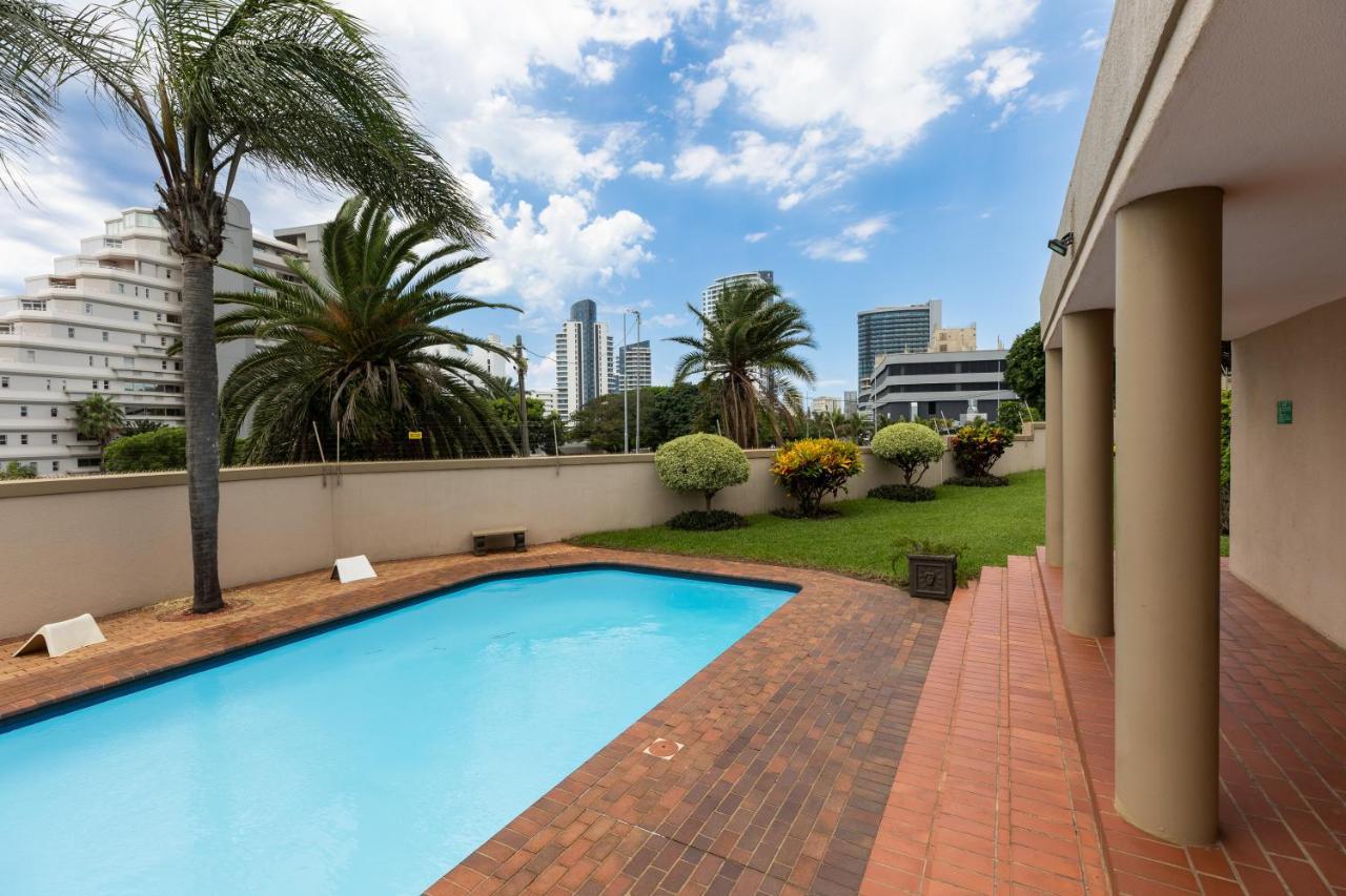 67 The Shades - Luxury Apartment In Umhlanga - Airconditioning Throughout And Inverter Durban Bagian luar foto